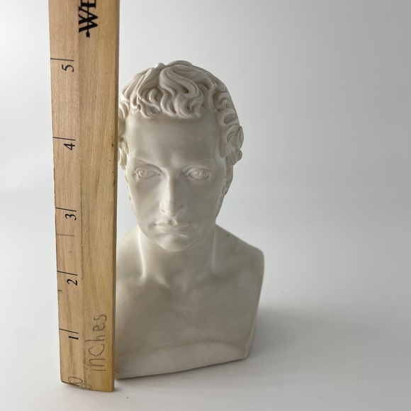 Small plaster bust- academia style - Picture 8 of 12